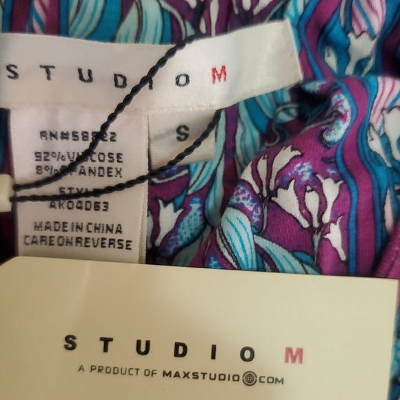 NWT Studio M Elegant Blue and Purple Patterned Dress Size S - Picture 11 of 13